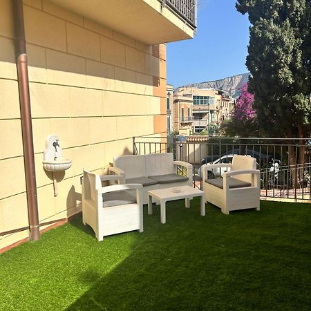 Mondello Suite Apartment ภายนอก รูปภาพ