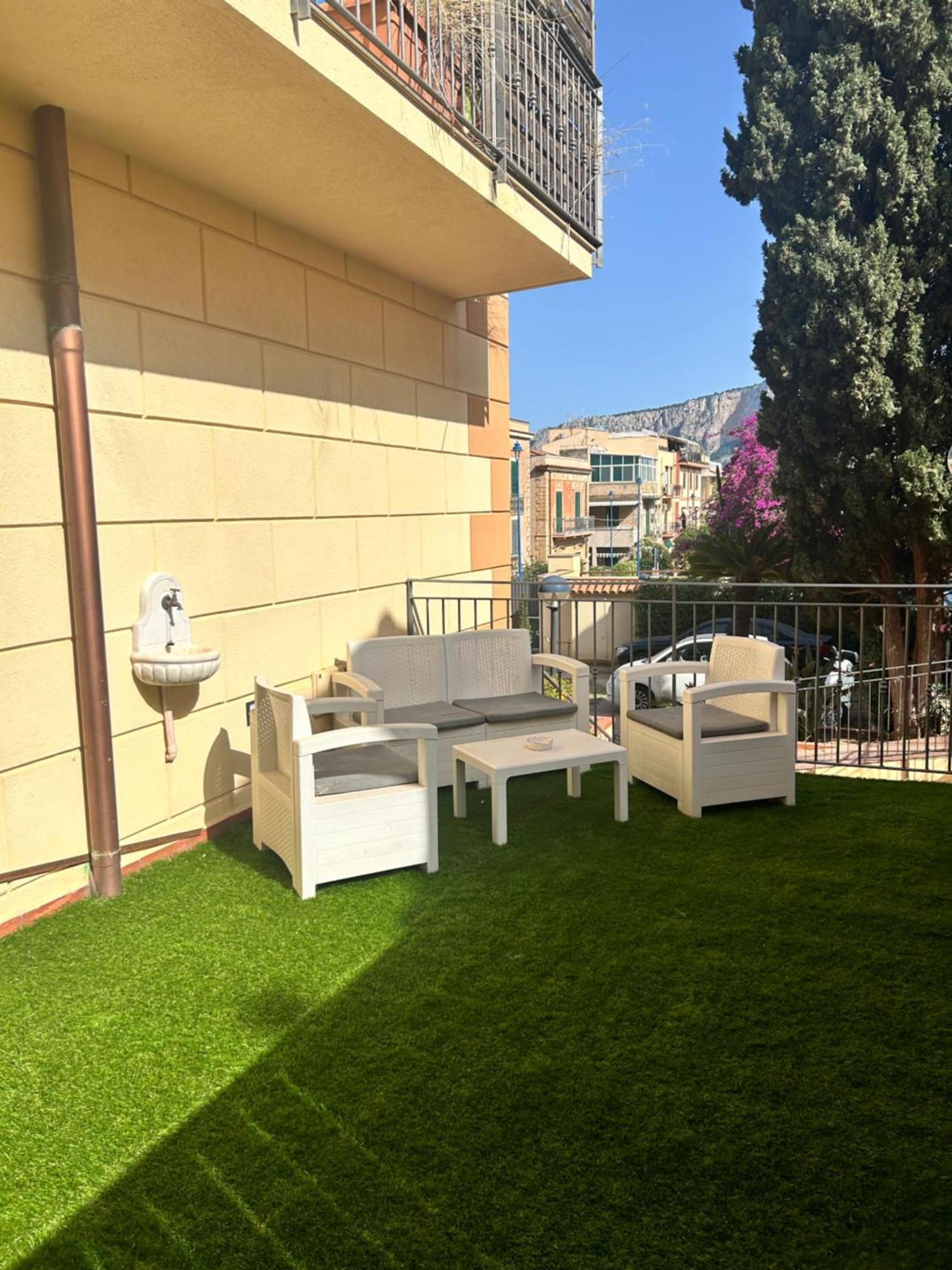 Mondello Suite Apartment ภายนอก รูปภาพ